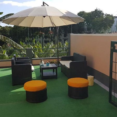Albergue Fx Pena Funchal  Exterior foto