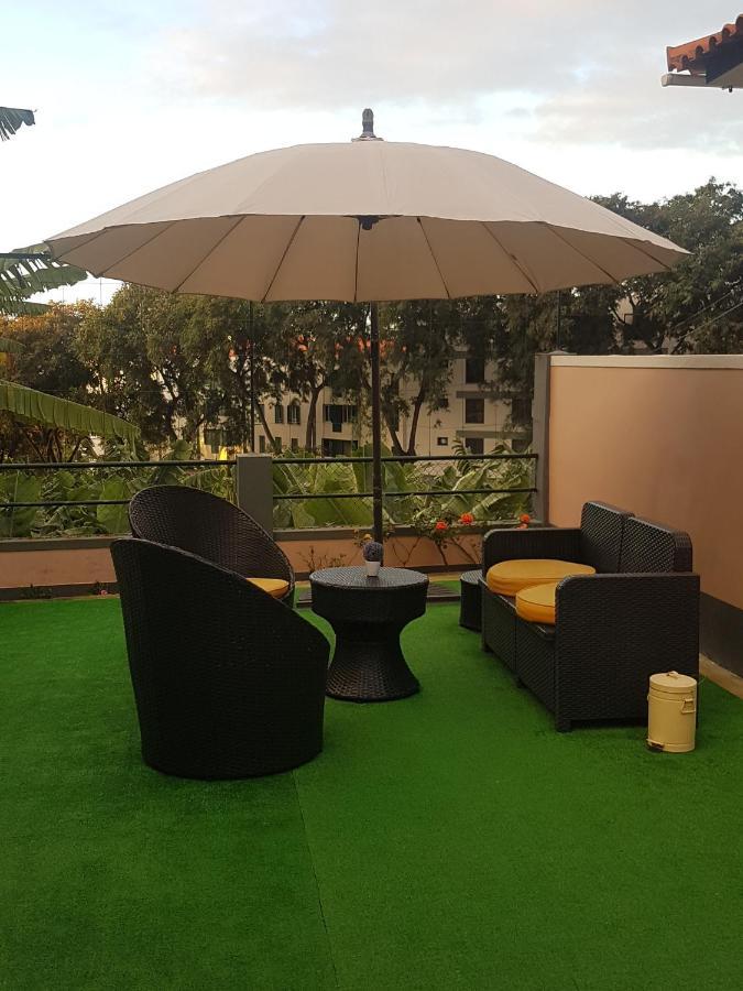 Albergue Fx Pena Funchal  Exterior foto